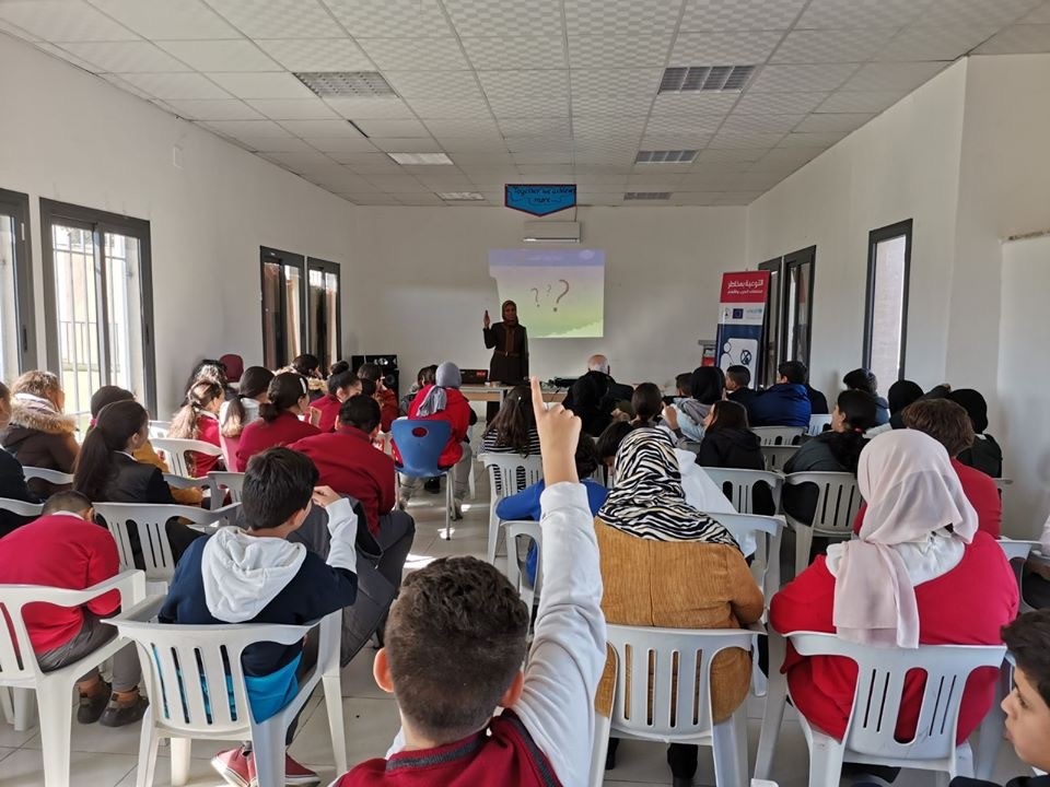 اليونسيف ومنظمة حقول حرة ينظمان حصصا توعوية حول مخاطر الألغام