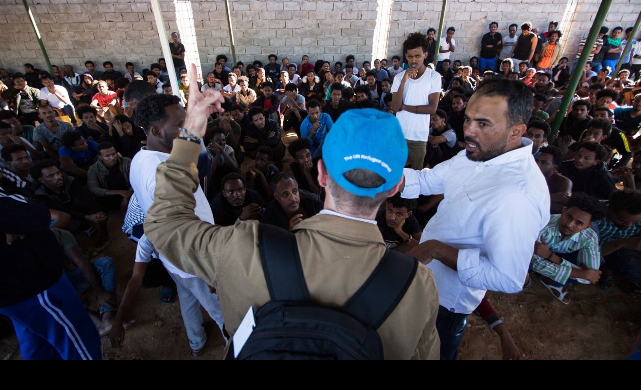 فريق الأمم المتحدة يلتقي بمسؤولين عن مركز التجمع والمغادرة للاجئين بطرابلس
