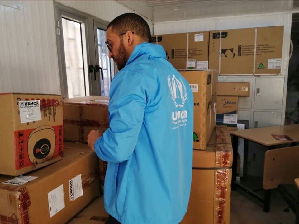 السامية للاجئين تعلن تقديمها قاعات دراسية لـ 4 مدارس في مصراتة